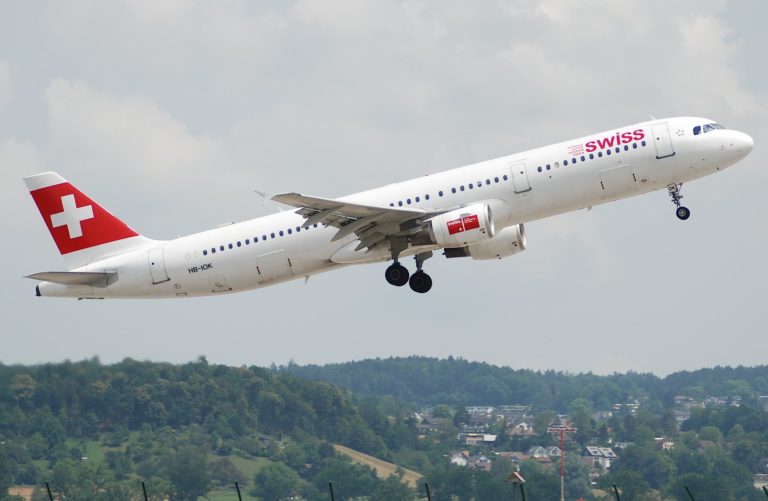 Swiss Airbus A321 Flight Review London Heathrow to Geneva